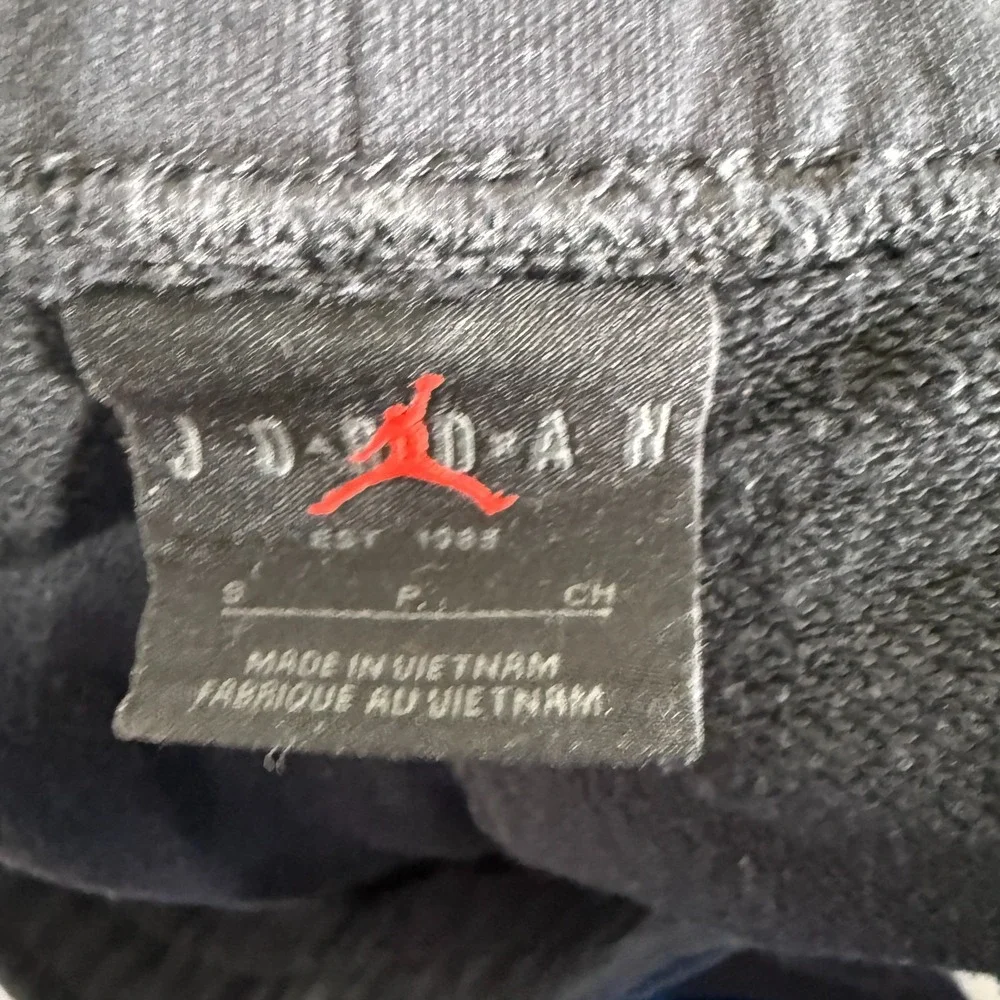 Jordan Shorts Mens Small Black‎ Sweatshorts Jumpman Logo Fleece Standard Fit